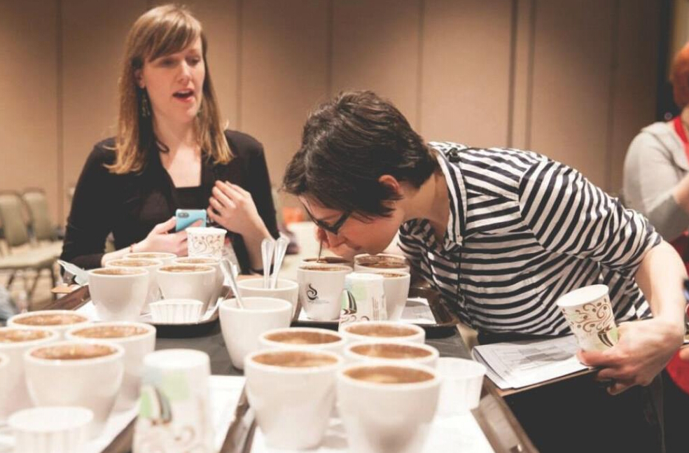 珠海咖啡培训班, 咖啡杯测, 咖啡啜吸, 咖啡烘焙